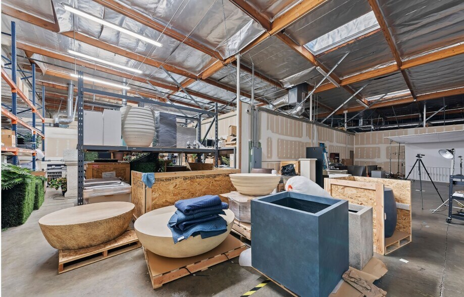 More Photos Of 6056 Corte Del Cedro, Carlsbad Warehouse For Sale