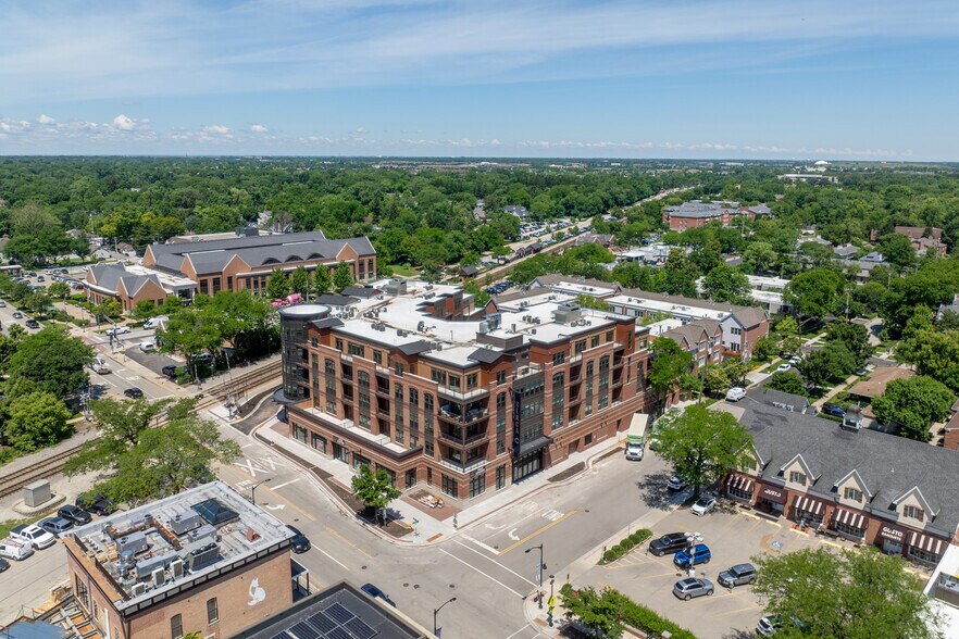More Photos Of 1850 Glenview Rd, Glenview Apartments For Lease