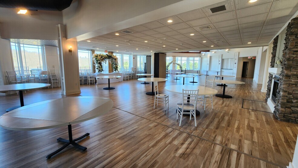 More Photos Of 2230 Fireline Rd, Palmerton Restaurant For Sale