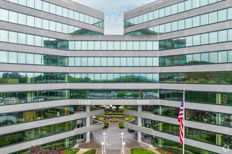 More Photos Of 1500-1600 Riveredge Pky NW, Atlanta Office For Lease