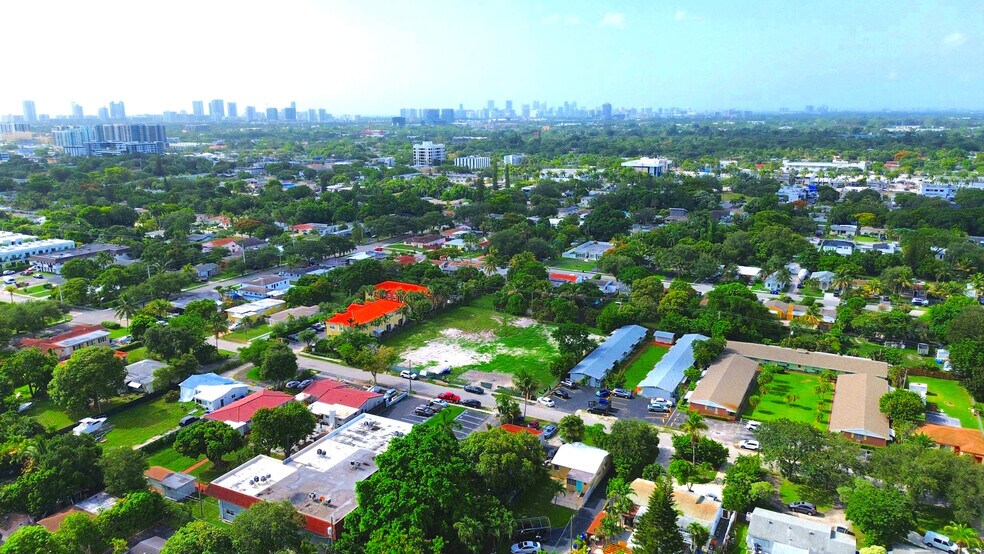 More Photos Of 2630 Pierce St, Hollywood Land For Sale