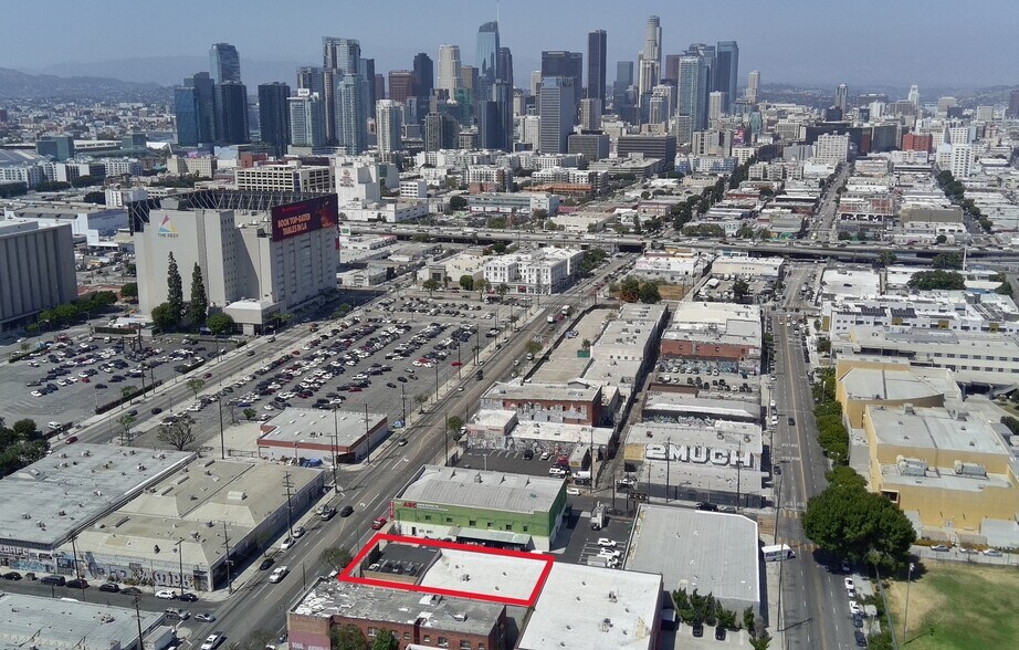 More Photos Of 2120 S Main St, Los Angeles Warehouse For Sale