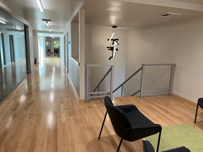 More Photos Of 834 Pearl St, Eugene Office For Lease
