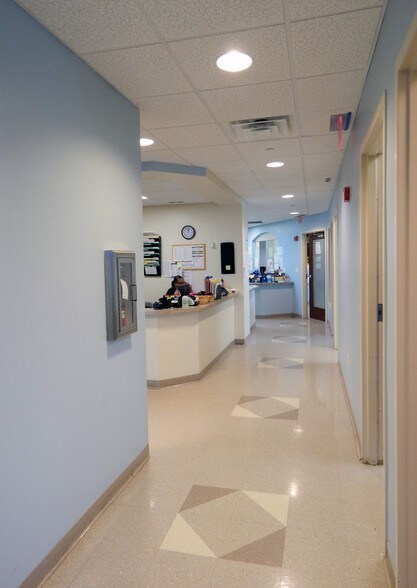 More Photos Of 1050 SE Monterey Rd, Stuart Medical For Lease