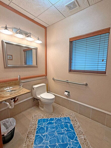 More Photos Of 255 George Bush Blvd, Delray Beach Medical For Sale