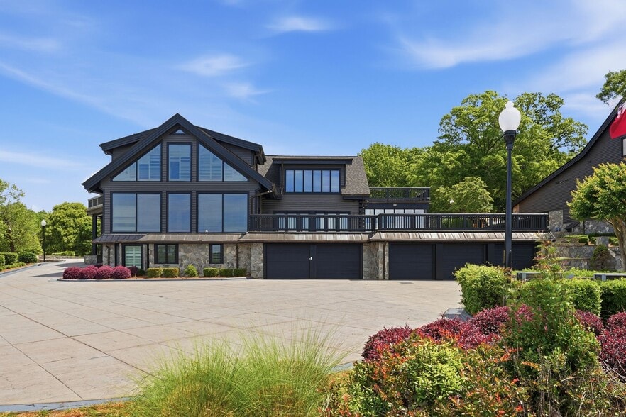 More Photos Of 9715 Nine Eagles Ln, Charlotte Specialty For Sale