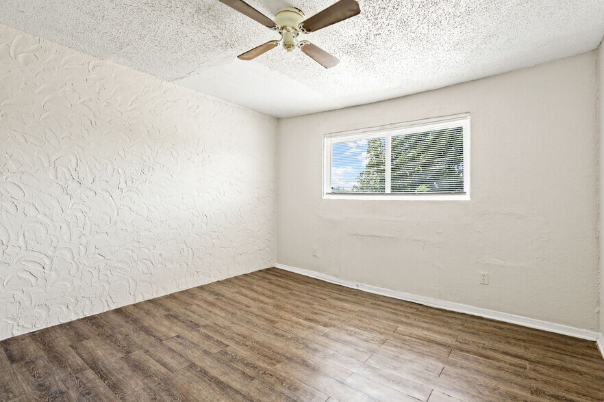 More Photos Of 7550 NW 10th St, Oklahoma City Apartments For Sale