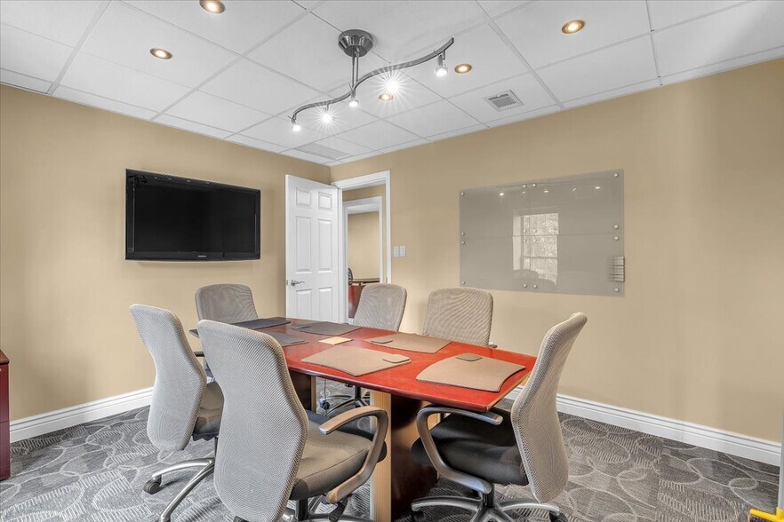 More Photos Of 1108 Ohio River Blvd, Sewickley Office For Sale