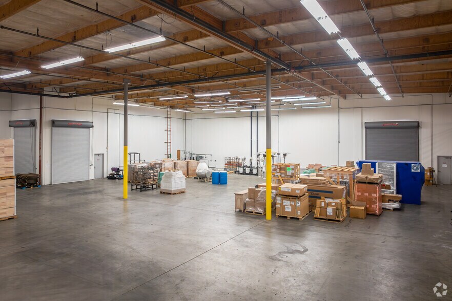 More Photos Of 27949 Diaz Rd, Temecula Warehouse For Lease
