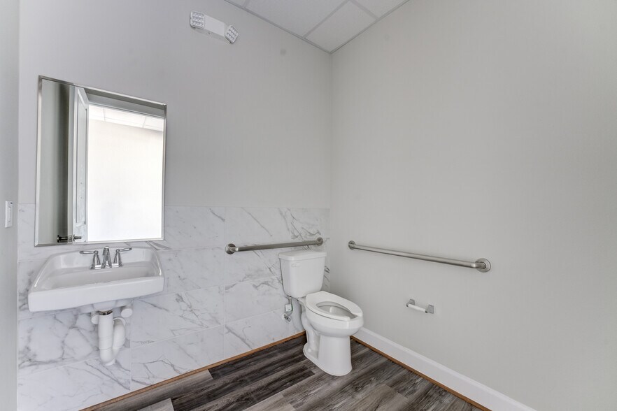 More Photos Of , Sugar Land Medical For Sale