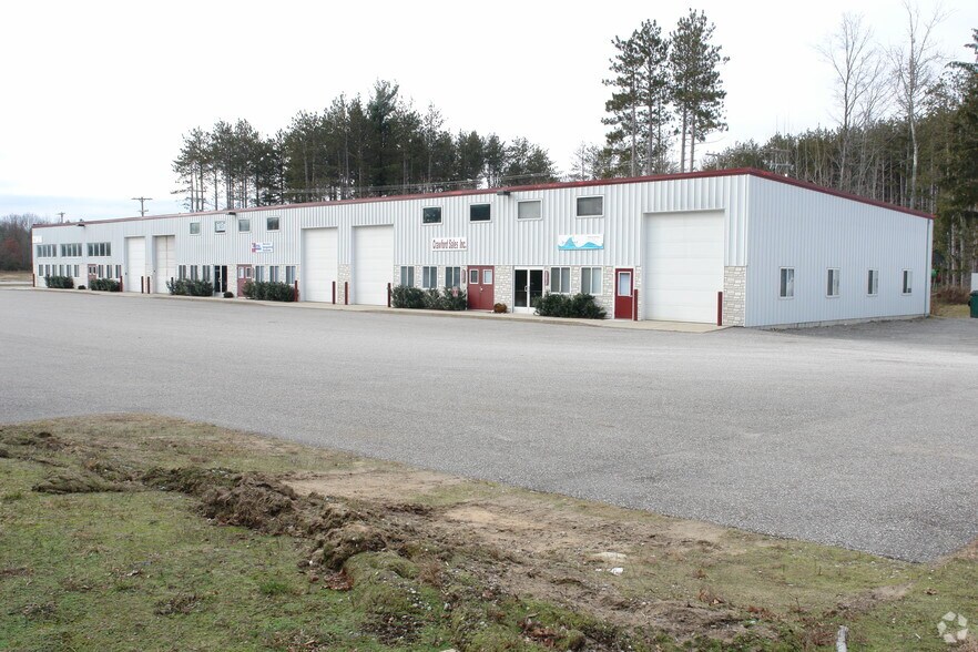 More Photos Of 12259-12315 Cleveland St, Nunica Warehouse For Lease