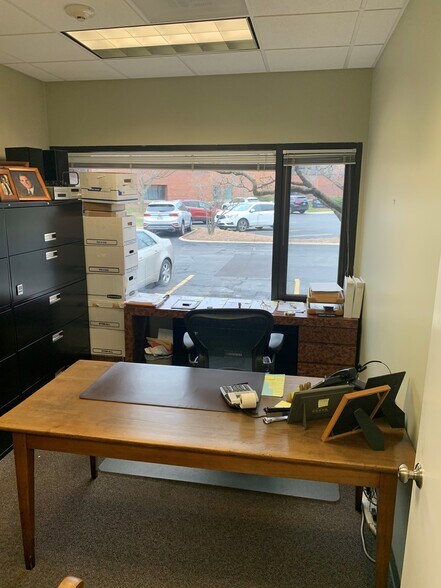 More Photos Of 666 Dundee Rd, Northbrook Office For Lease