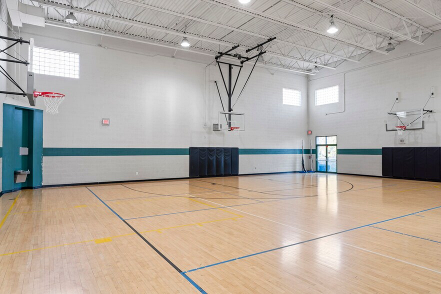 More Photos Of 5245 Westview Dr, Frederick Health Club For Sale