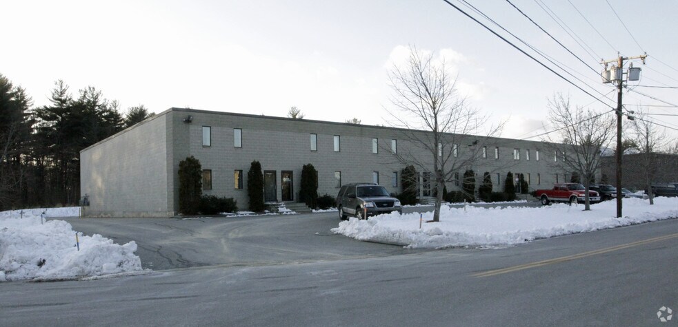 Primary Photo Of 10-12 Delaware Dr, Salem Industrial For Lease