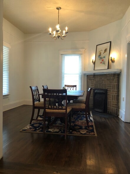 More Photos Of 514 Beatties Ford Rd, Charlotte Office For Lease