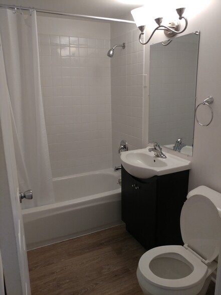 More Photos Of 949-953 E 86th St, Chicago Apartments For Sale