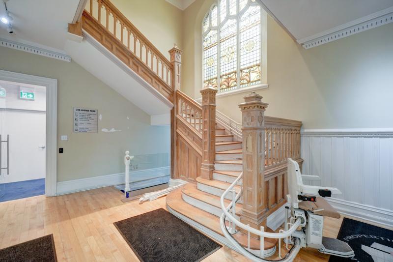 More Photos Of 236 Avenue Rd, Toronto Medical For Lease