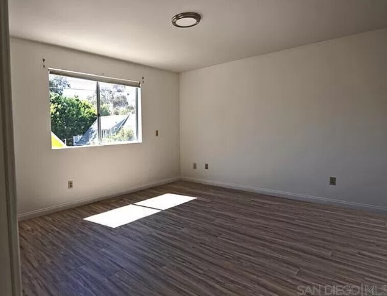 More Photos Of 3552 Front St, San Diego Apartments For Sale