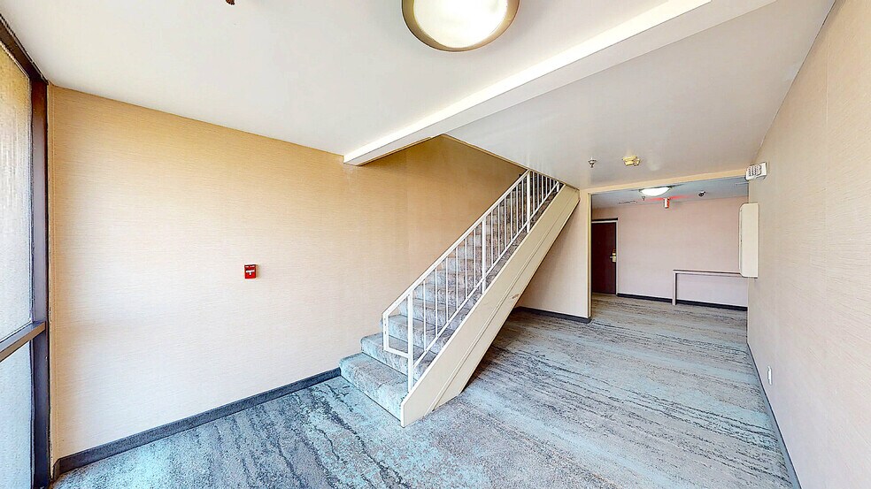 More Photos Of 1720 Sisk Rd, Modesto Hotel For Sale