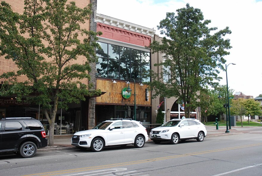 More Photos Of 127 S Union St, Traverse City Restaurant For Sale