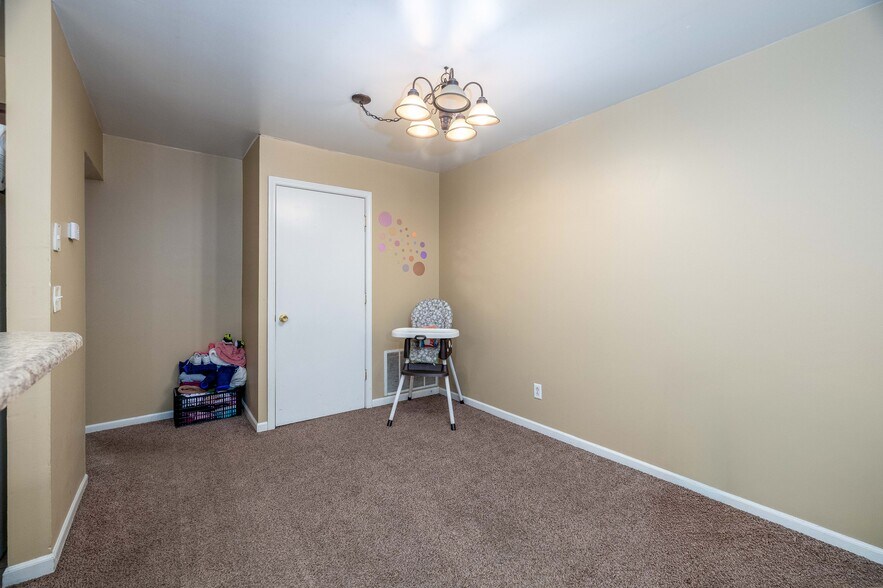 More Photos Of 3 E Division St, Remington Apartments For Sale