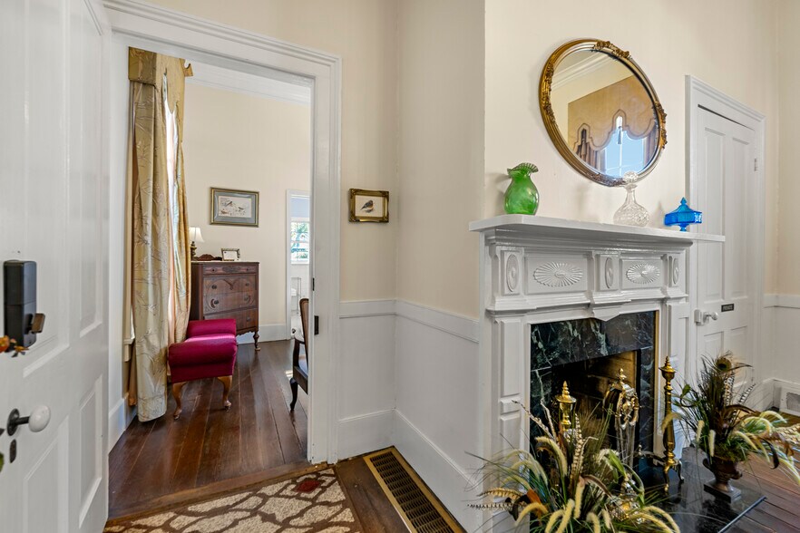 More Photos Of 132 E College St, Griffin Hospitality For Sale
