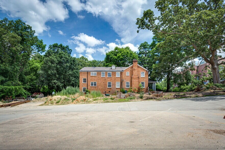 More Photos Of 703 N Greene St, Greensboro Land For Sale