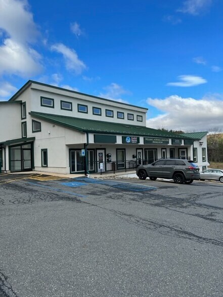 More Photos Of 771-811 Blakeslee Blvd, Lehighton Medical For Lease