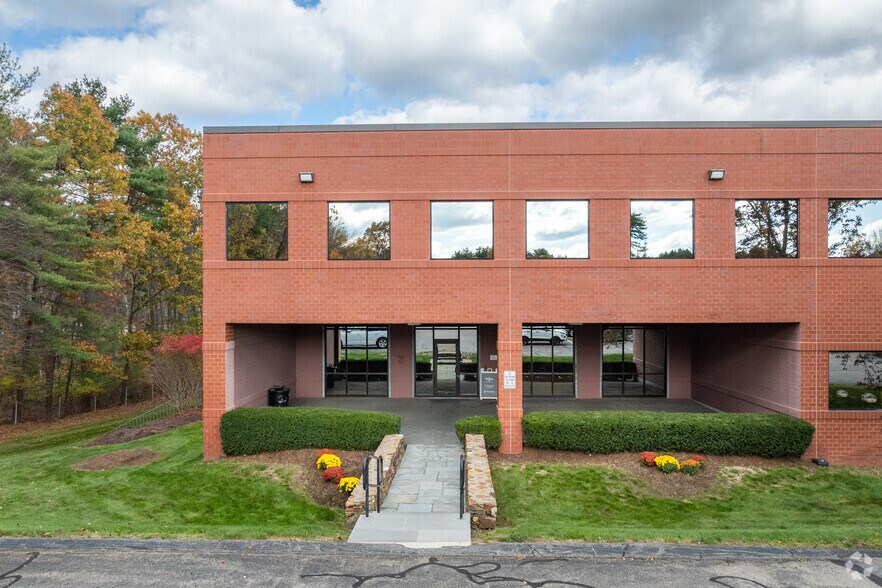 More Photos Of 35 Parkwood Dr, Hopkinton Office For Lease