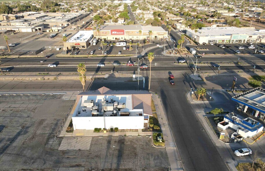 More Photos Of 1002 N Imperial Ave, El Centro Storefront For Lease