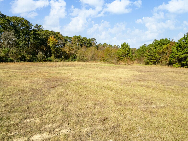 More Photos Of 7697 State Highway 155 N, Gilmer Flex For Sale