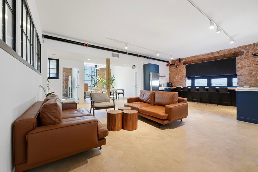 More Photos Of 1523 N Front St, Philadelphia Office For Lease