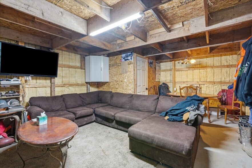 More Photos Of 1399 Purdytown Tpke, Hawley Specialty For Sale