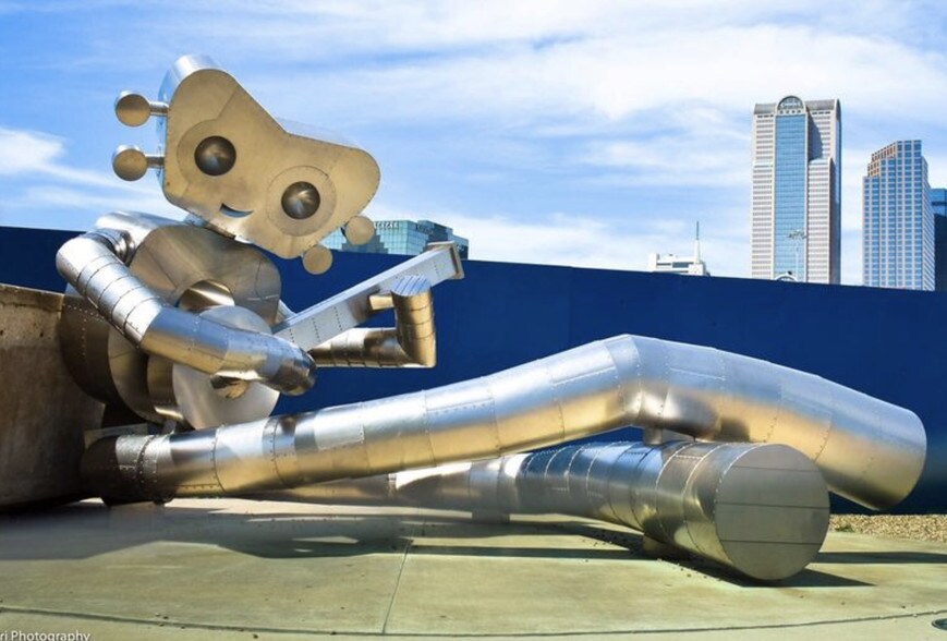 More Photos Of 3012 Commerce St, Dallas Storefront For Sale