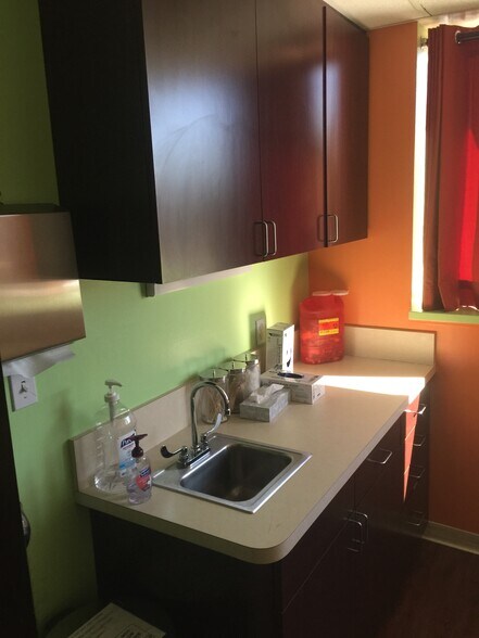 More Photos Of 1385 W State Road 434, Longwood Medical For Lease
