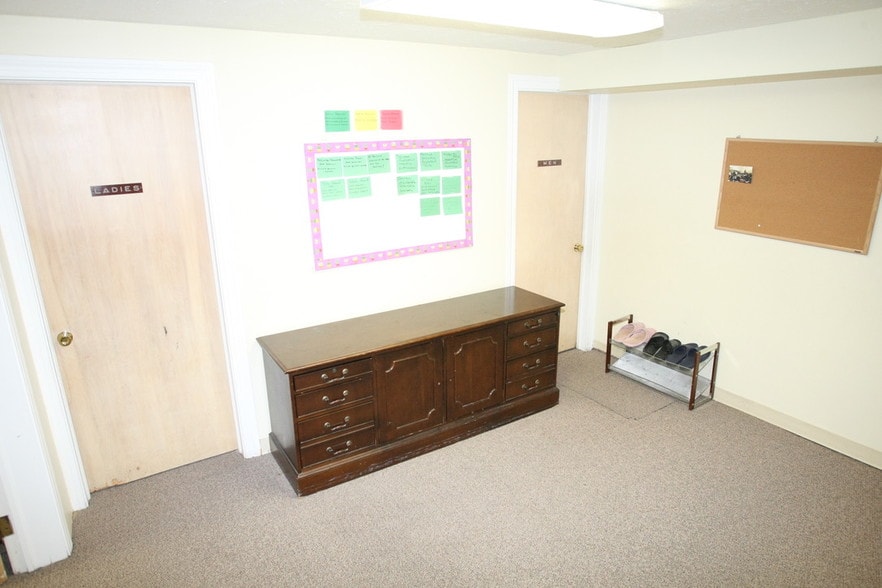 More Photos Of 10909 Chippewa Rd, Brecksville Religious Facility For Sale