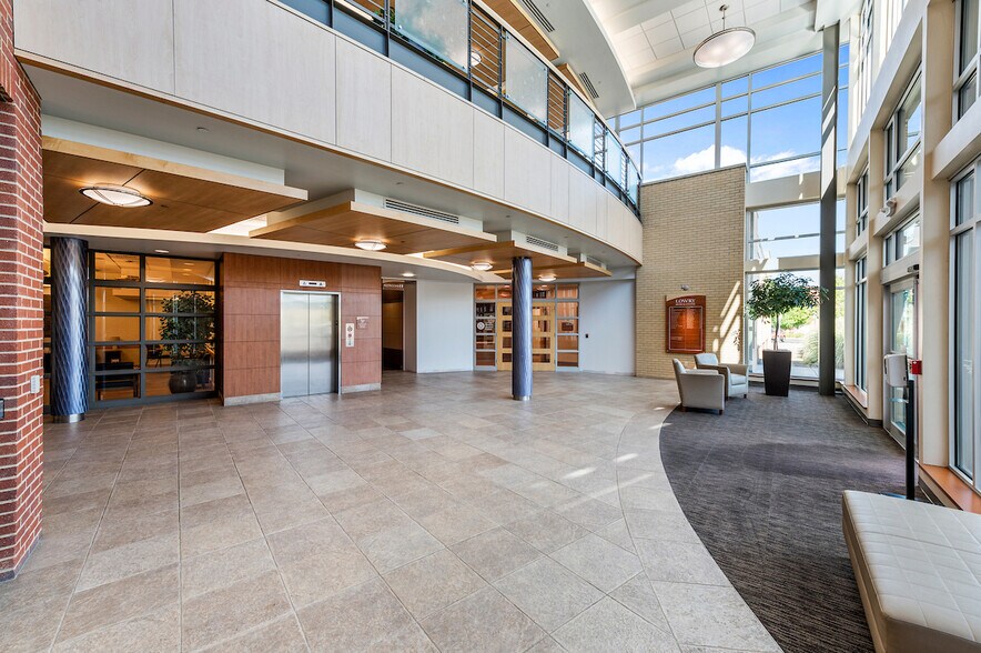 More Photos Of 8101 E Lowry Blvd, Denver Medical For Lease