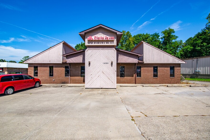 Primary Photo Of 1460 N Dixie Blvd, Radcliff Medical For Sale