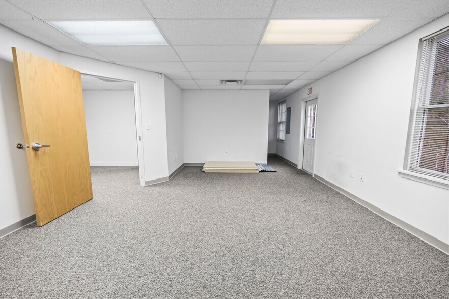 More Photos Of 314 Chris Gaupp Dr, Galloway Medical For Lease