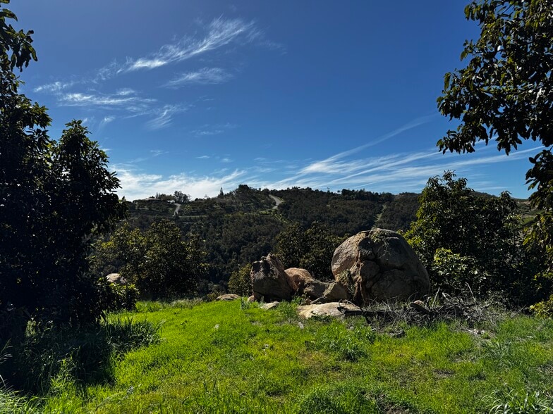 More Photos Of 0 Cirle R Dr, Escondido Land For Sale
