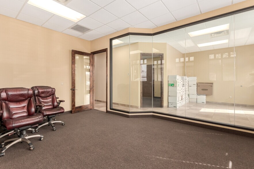 More Photos Of 2812 N Norwalk Rd, Mesa Office For Sale