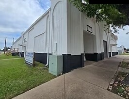 Primary Photo Of 700 Highland, Ashland Freestanding For Sale