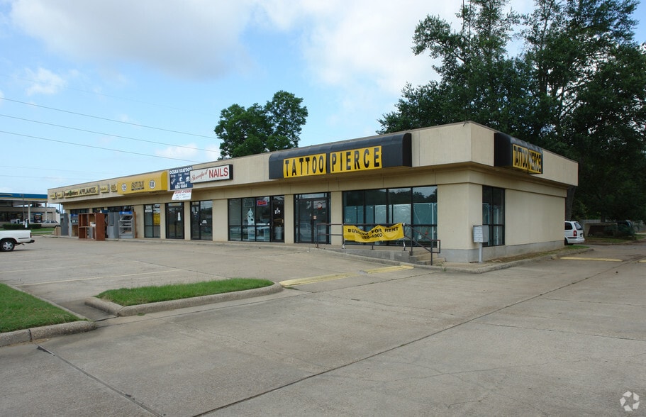 More Photos Of 8236-8240 Jewella Ave, Shreveport Storefront Retail Office For Sale