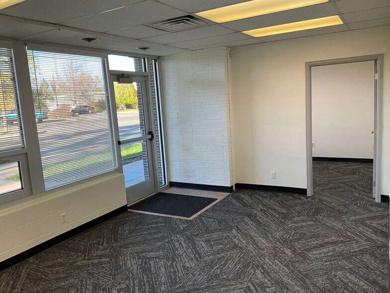 More Photos Of 525 Randall Ave, Cheyenne Office For Lease