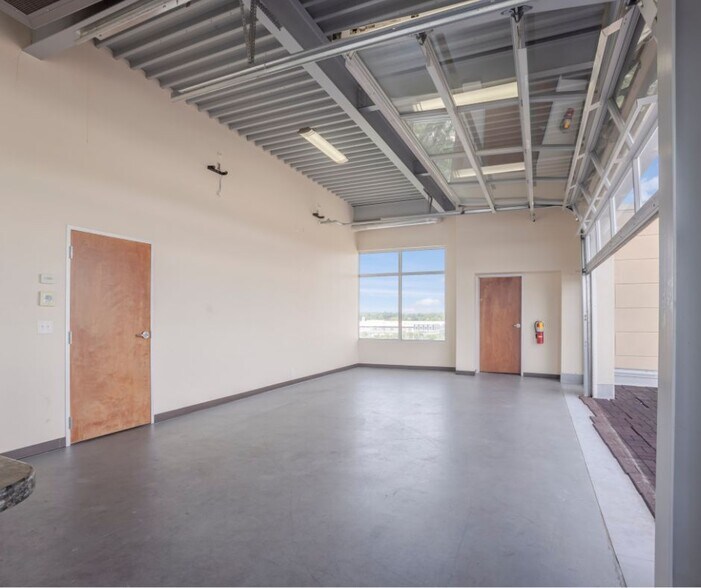 More Photos Of 4921 Centre Pointe Dr, North Charleston Office For Lease