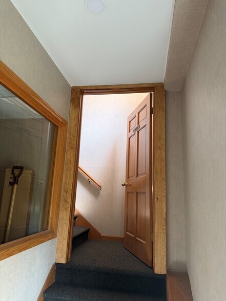 More Photos Of 151 W Genesee St, Lockport Loft Creative Space For Lease