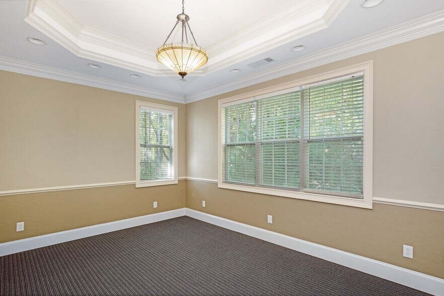 More Photos Of 3535 Roswell Rd, Marietta Office Residential For Lease