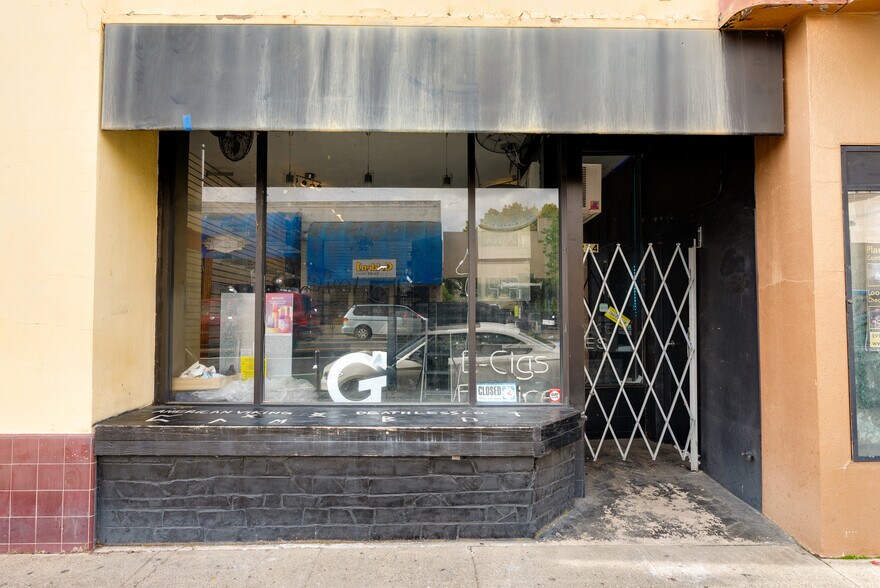 More Photos Of 230 W 2nd St, Chico Theater Concert Hall For Sale