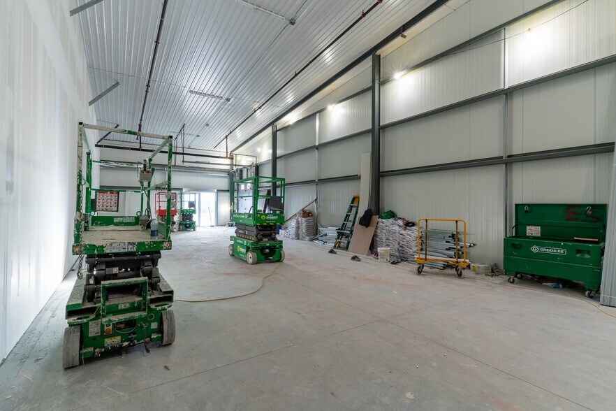 More Photos Of 595 1st St, Hanover Warehouse For Lease