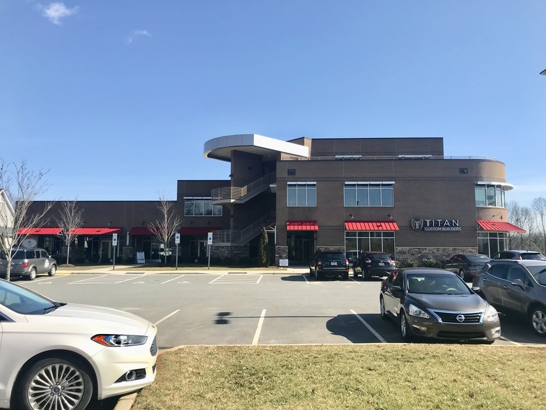 More Photos Of 331 Alcove Rd, Mooresville Medical For Lease